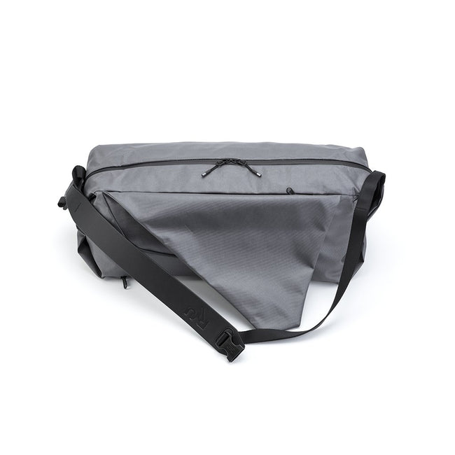 RYU Bags Daily Duffle 18.5L in Arsenic