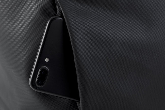 RYU Bags Express Pack 15L in Black
