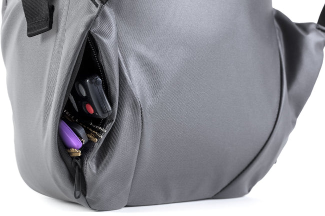 RYU Bags Locker Pack 24L in Blackened Navy