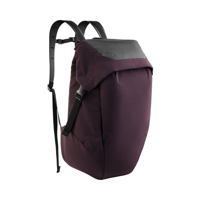 RYU Bags Locker Pack LUX 24L in Blackened Navy