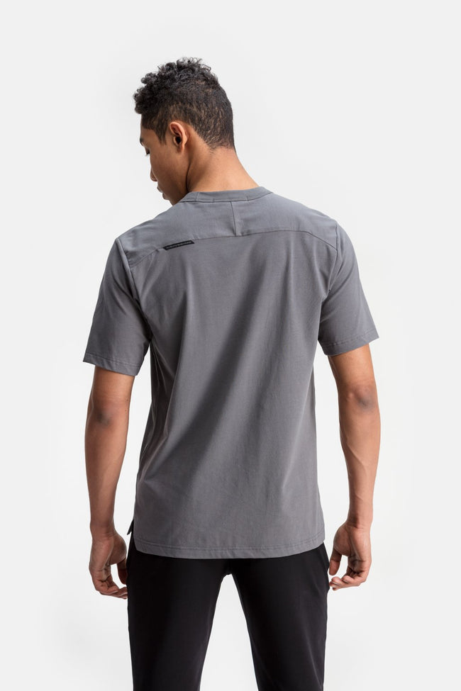 RYU Mens Level Football Tee in Granite