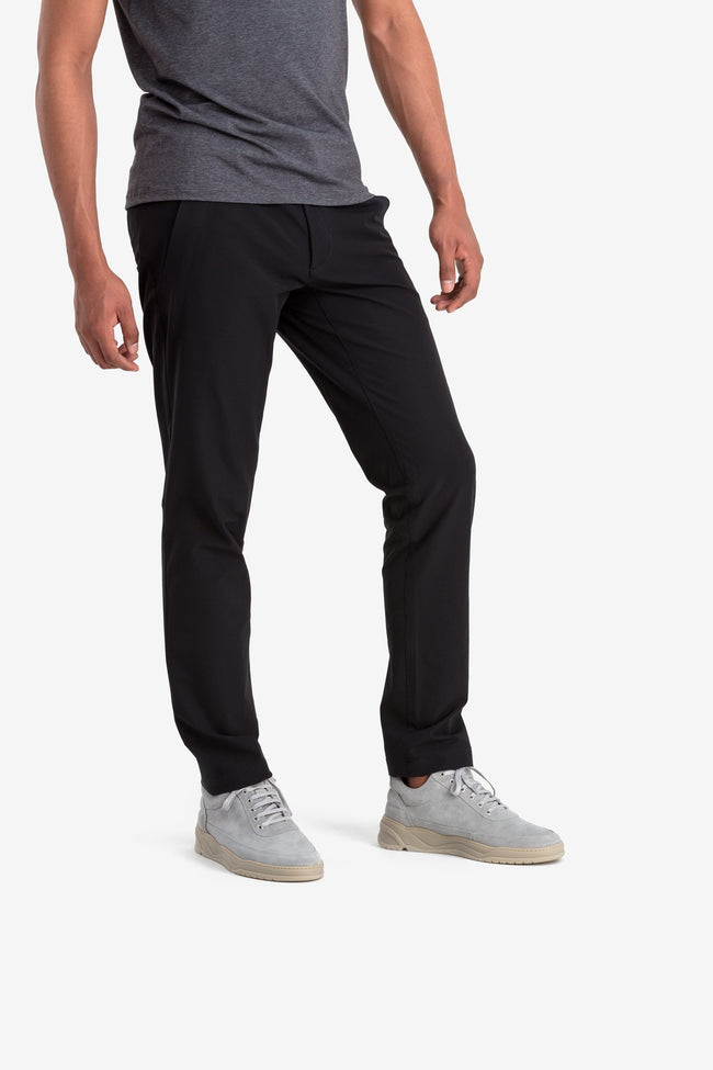 RYU Mens Fuse Chino in Black