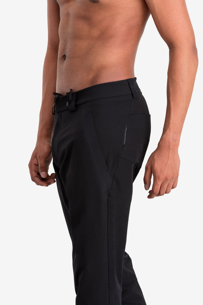 RYU Mens Fuse Chino in Black