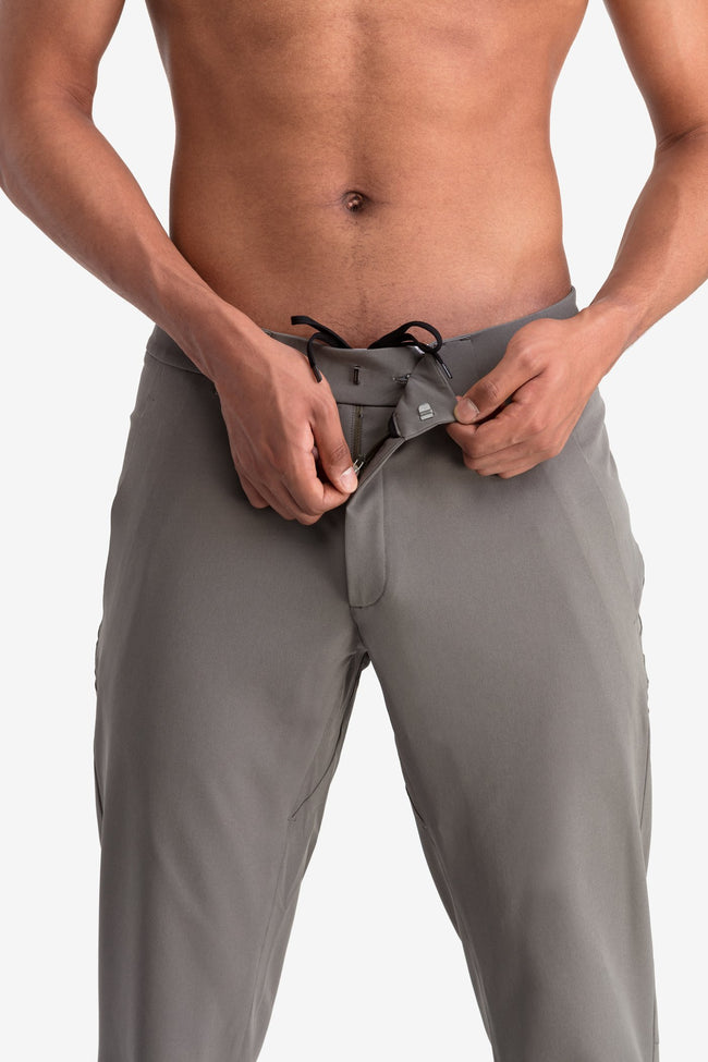 RYU Mens Fuse Chino in Fatigue