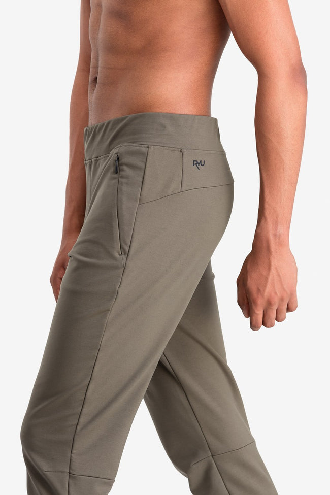 RYU Mens EveryWear Jogger in Charcoal