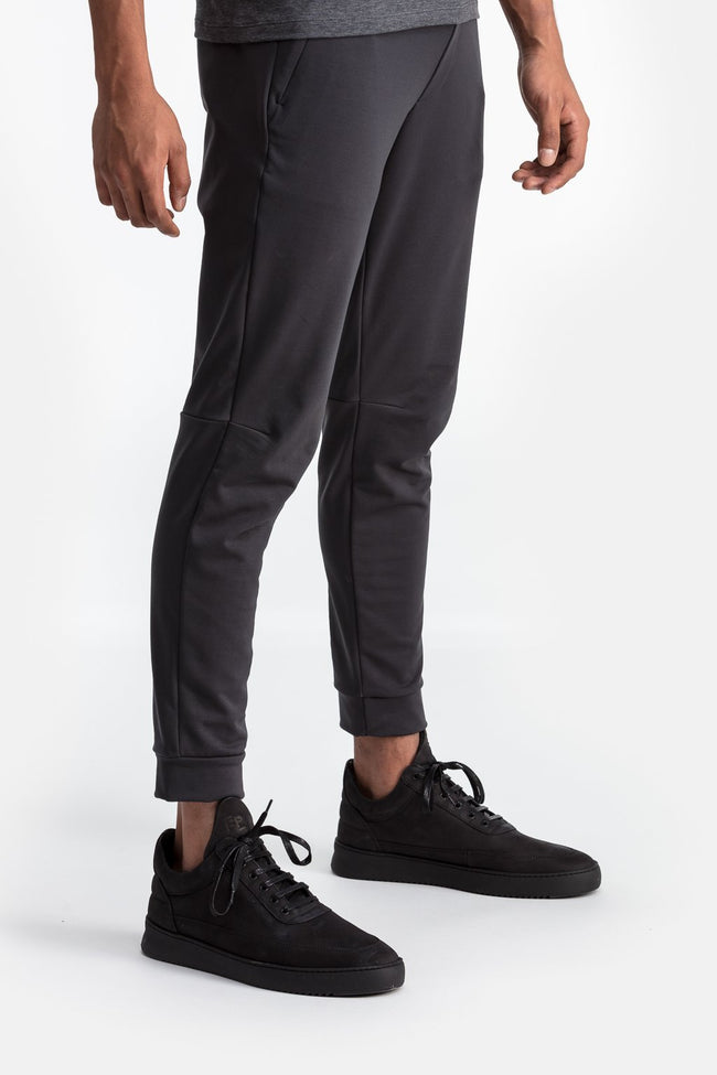 RYU Mens EveryWear Jogger in Charcoal