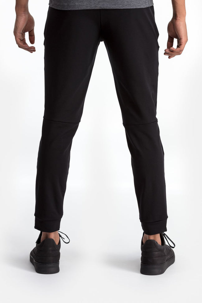 RYU Mens EveryWear Jogger in Black
