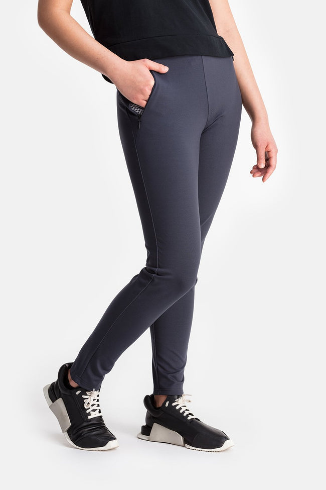 RYU Womens EveryWear Slim Pant in Asphalt