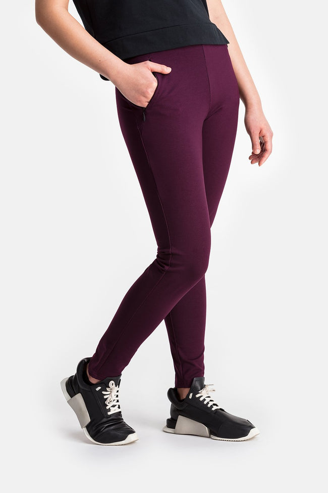 RYU Womens EveryWear Slim Pant in Blackened Plum