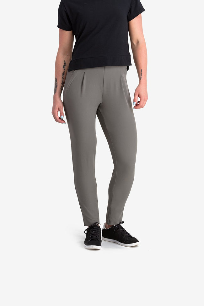 RYU Womens Stratos Pant in Granite