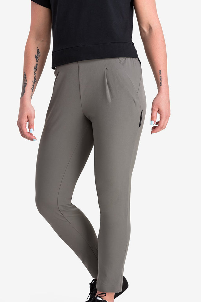 RYU Womens Stratos Pant in Granite
