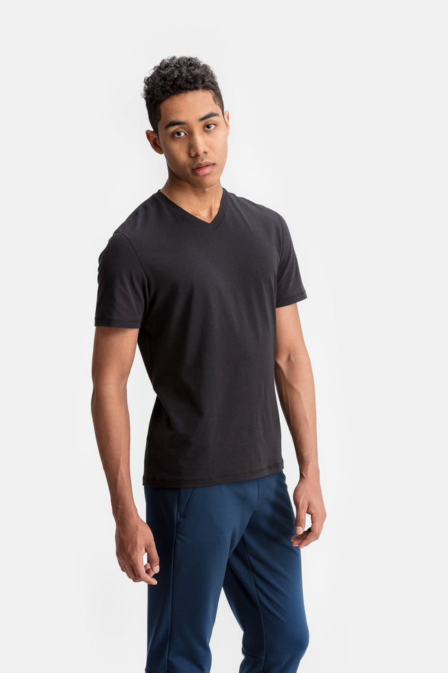 RYU Mens Standard Issue V Neck in Raven