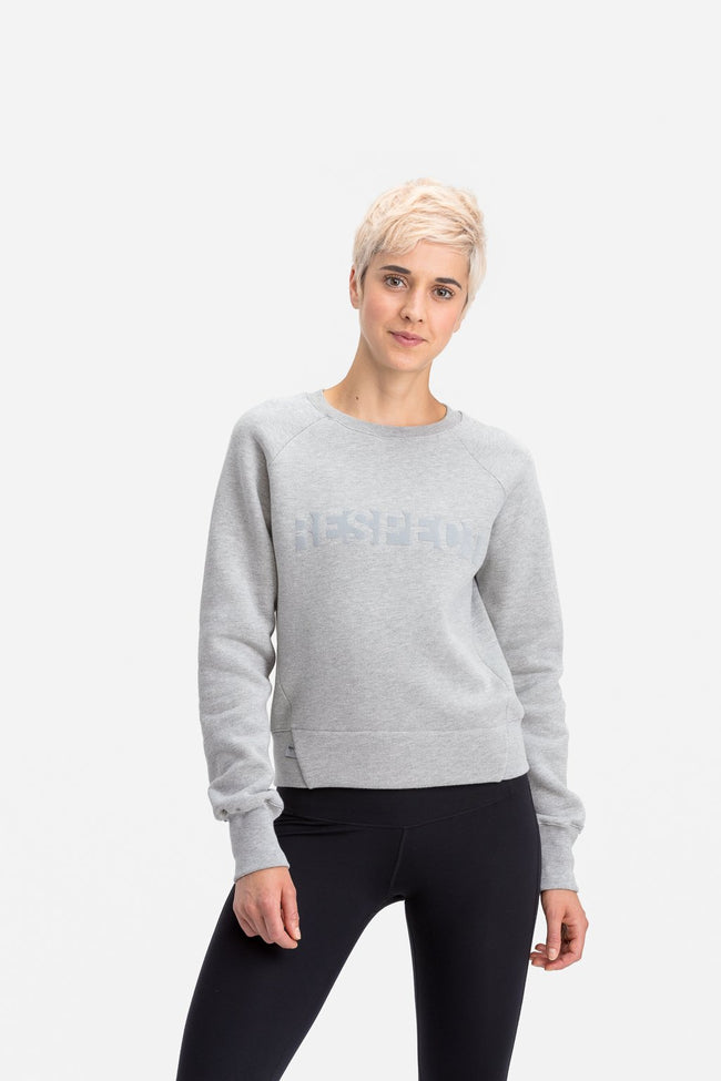 RYU Womens Graphic Core Crew in Athletic Grey Heather