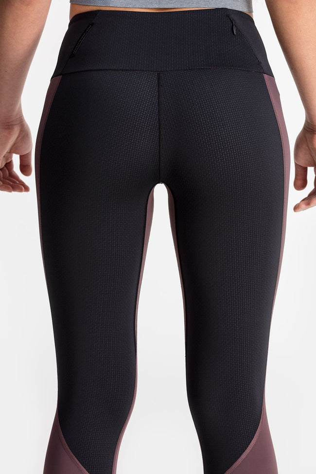 RYU Womens Cardio Tight in Black / Raisin
