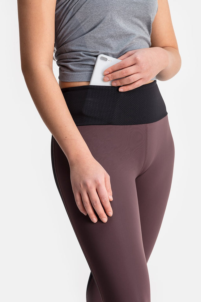 RYU Womens Cardio Capri in Raisin/Black
