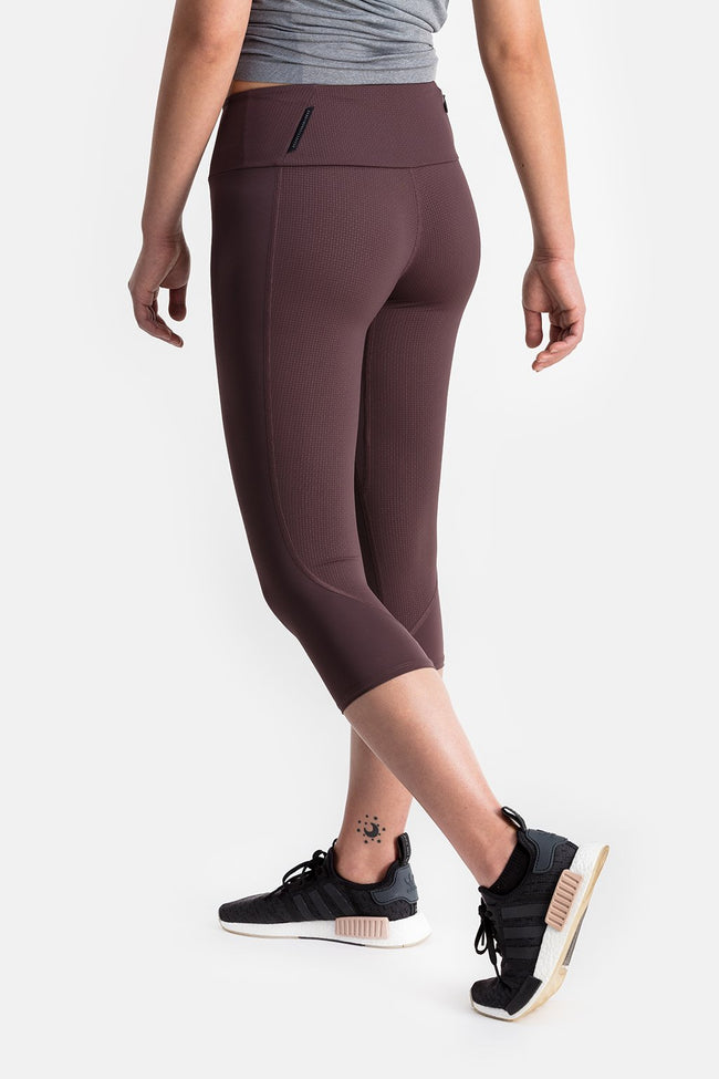 RYU Womens Cardio Capri in Raisin/Black