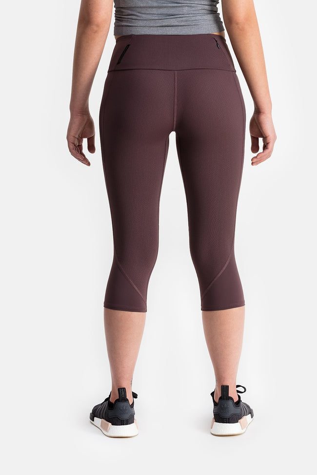 RYU Womens Cardio Capri in Raisin/Black