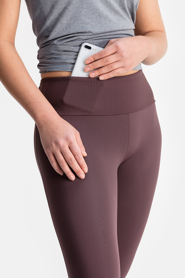 RYU Womens Cardio Capri in Raisin/Black