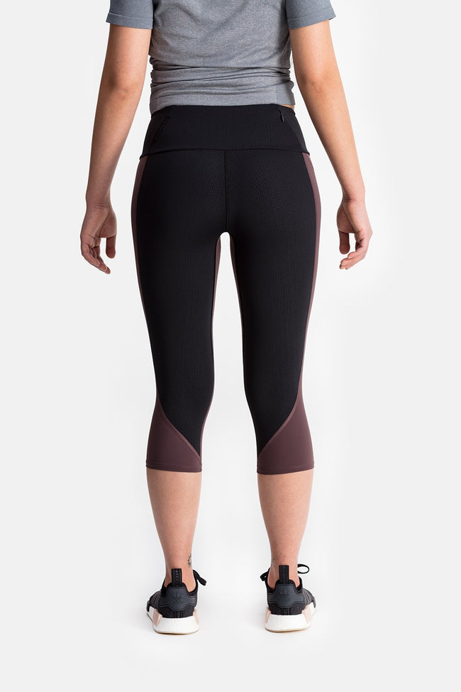 RYU Womens Cardio Capri in Raisin/Black