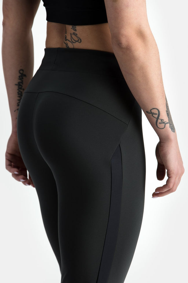 RYU Womens Tough Jogger in Blackened Avocado