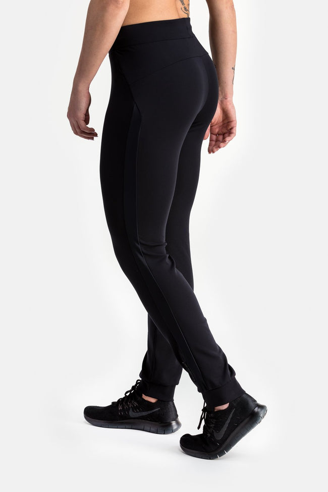 RYU Womens Tough Jogger in Black