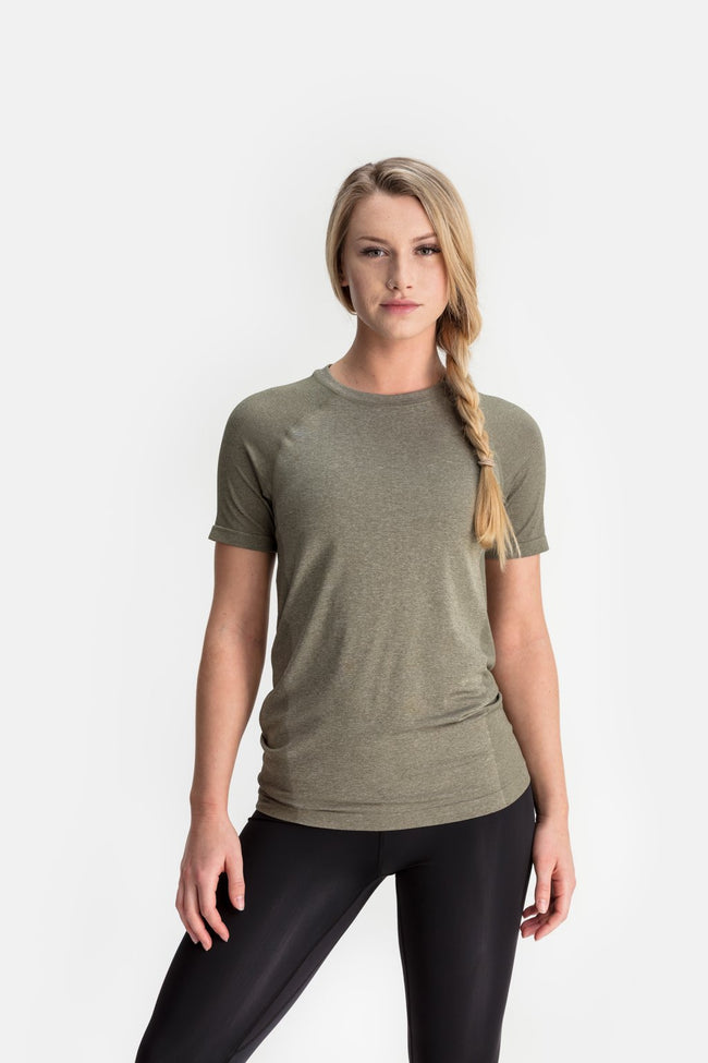 RYU Womens Vapor Crew Neck in Fatigue