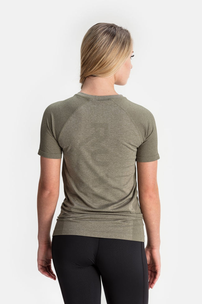 RYU Womens Vapor Crew Neck in Fatigue