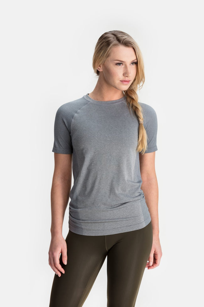 RYU Womens Vapor Crew Neck in Titanium