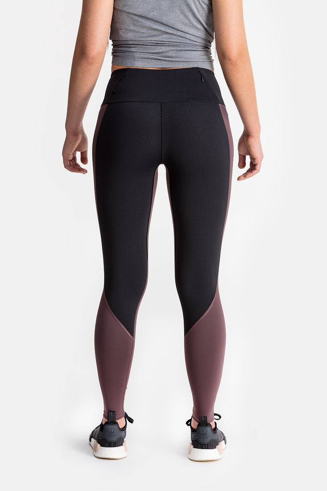 RYU Womens Cardio Tight in Black / Raisin
