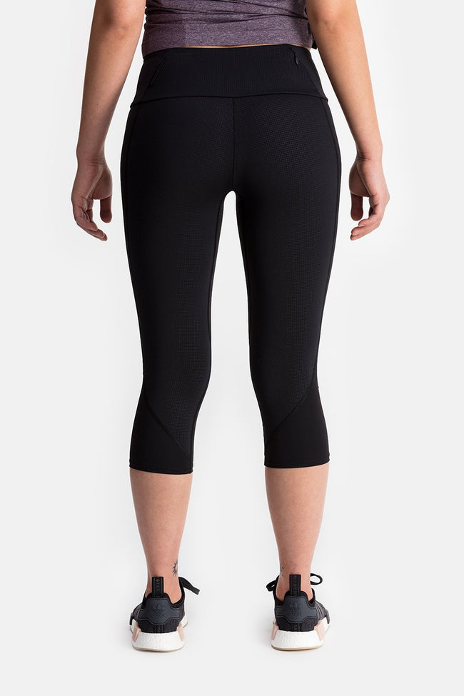 RYU Womens Cardio Capri in Black